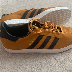 Adidas gazelle yellow and black shoes
